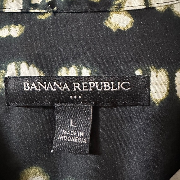 Banana Republic Black and Cream Patterned Blouse- Large - Picture 4 of 4